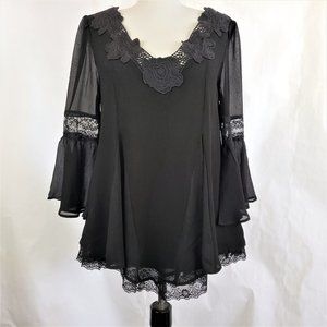 Women's Free People Blouse Black Bell Sleeves Lace Overlay V-neck Tunic XS